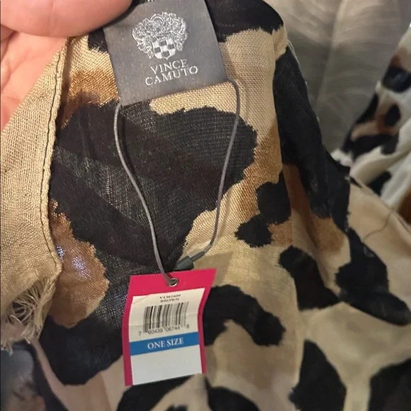 Vince Camuto Leopard Print Rayon Scarf - Picture 3 of 3